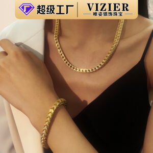 907915709582